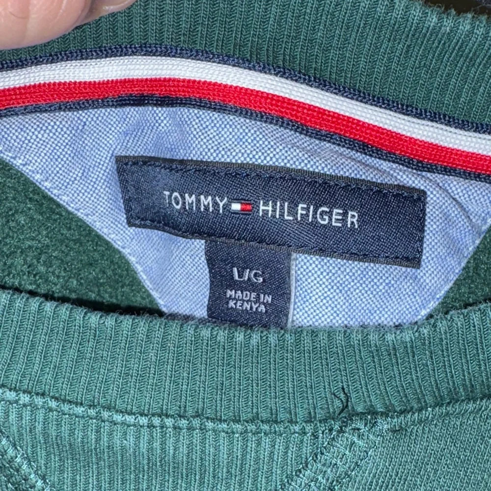 Vintage Tommy Hilfiger Crewneck Sweater Green Minimal Flag Logo Men’s L